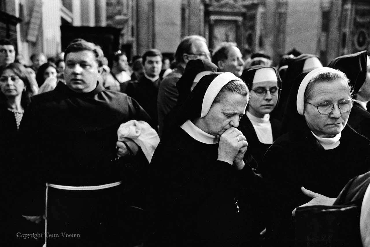 funeral pope John II photo